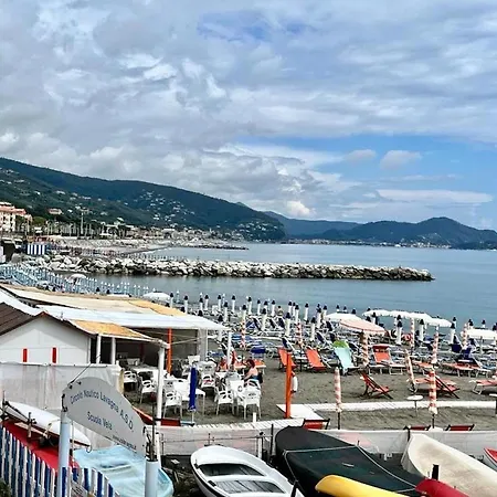 Apartment Ca' Dei Pescatori Dalle Spiagge Lavagna